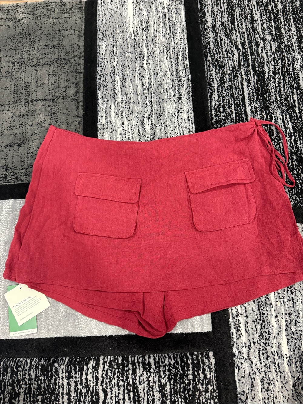 HALARA Red Women’s Linen-Blend Skort with Front Flap Pockets